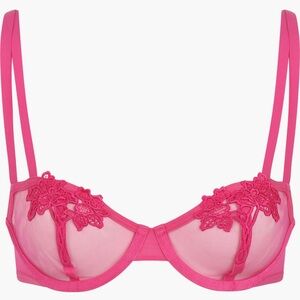 Floral Appliqué Underwire Bra SZ-44DDD NWT